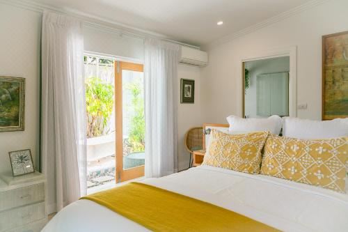 Pineapple Petes Beach House Holiday Home