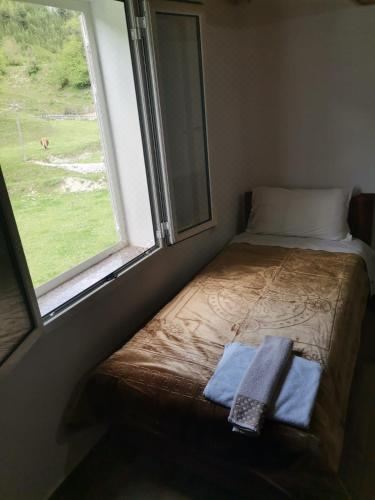 三人房（带独立浴室）