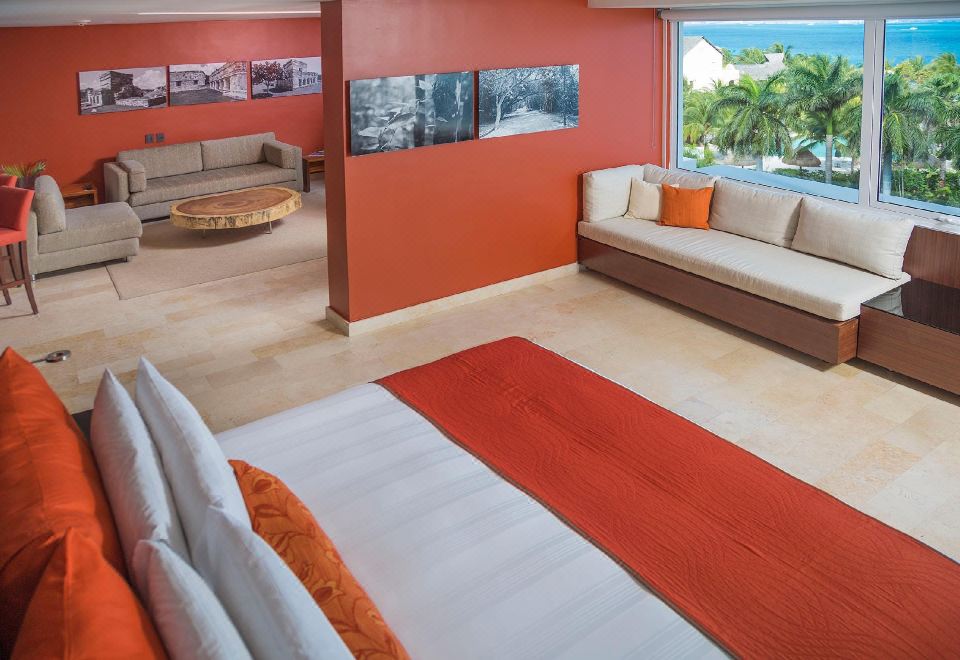 豪華海濱特大床套房