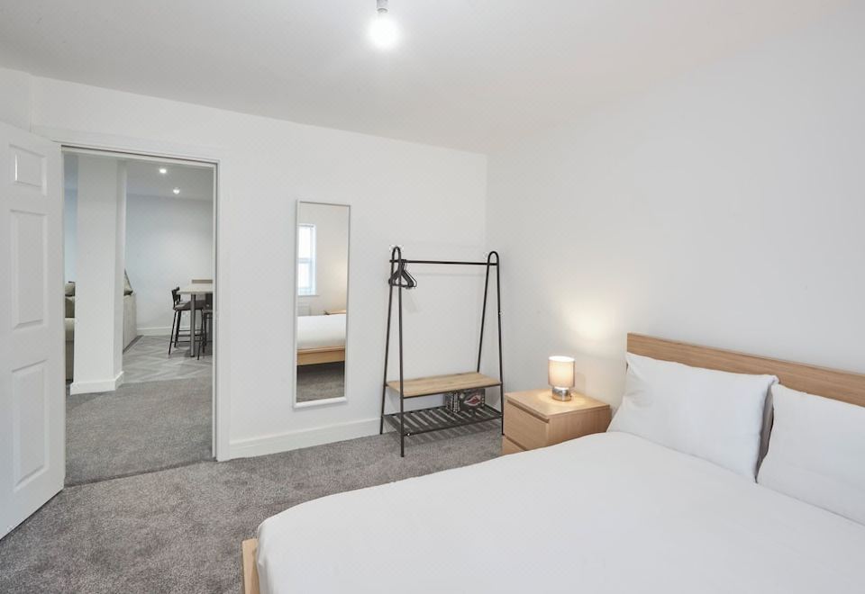 Zetland House Apartment 1 Loftus