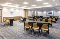 Holiday Inn Express & Suites TURLOCK-HWY 99 by IHG