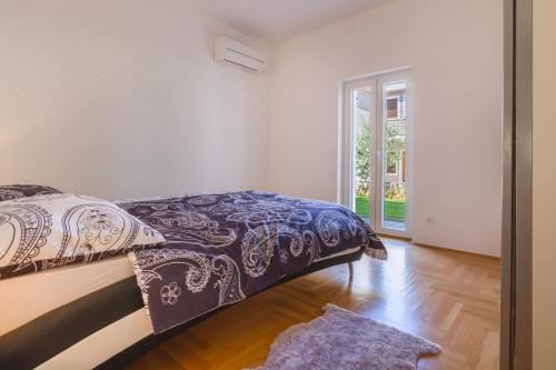 享有花园景致的公寓