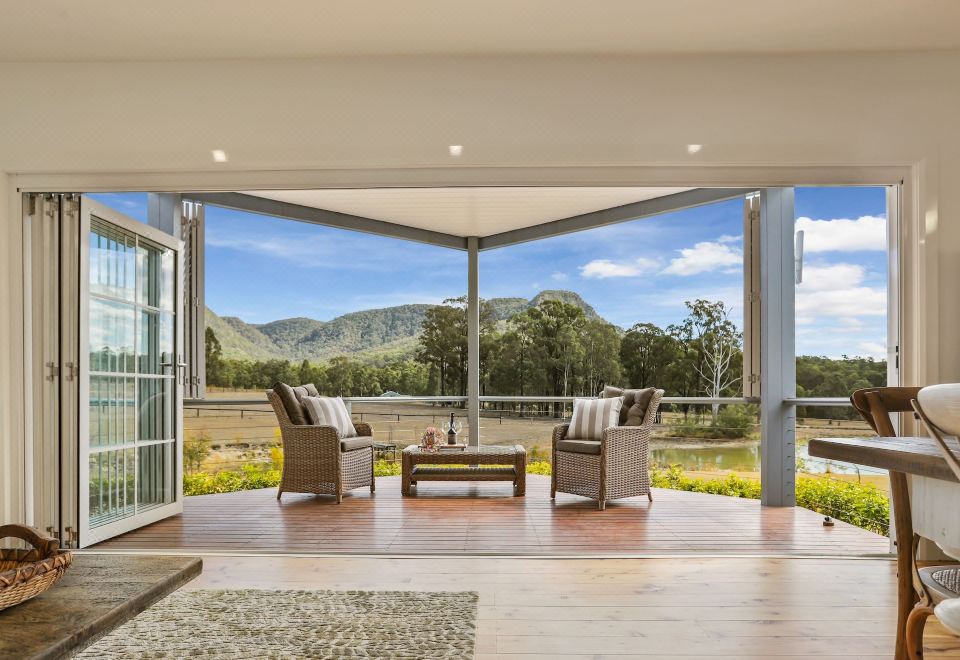 帶閣樓的兩臥室公寓