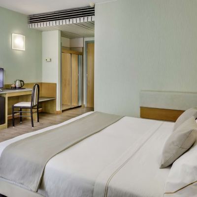 Standard Queen Room Best Western Hotel Residence Italia Promo Code