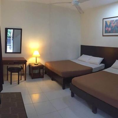 高級風扇四人共享房 大巴興地帝景客棧優惠