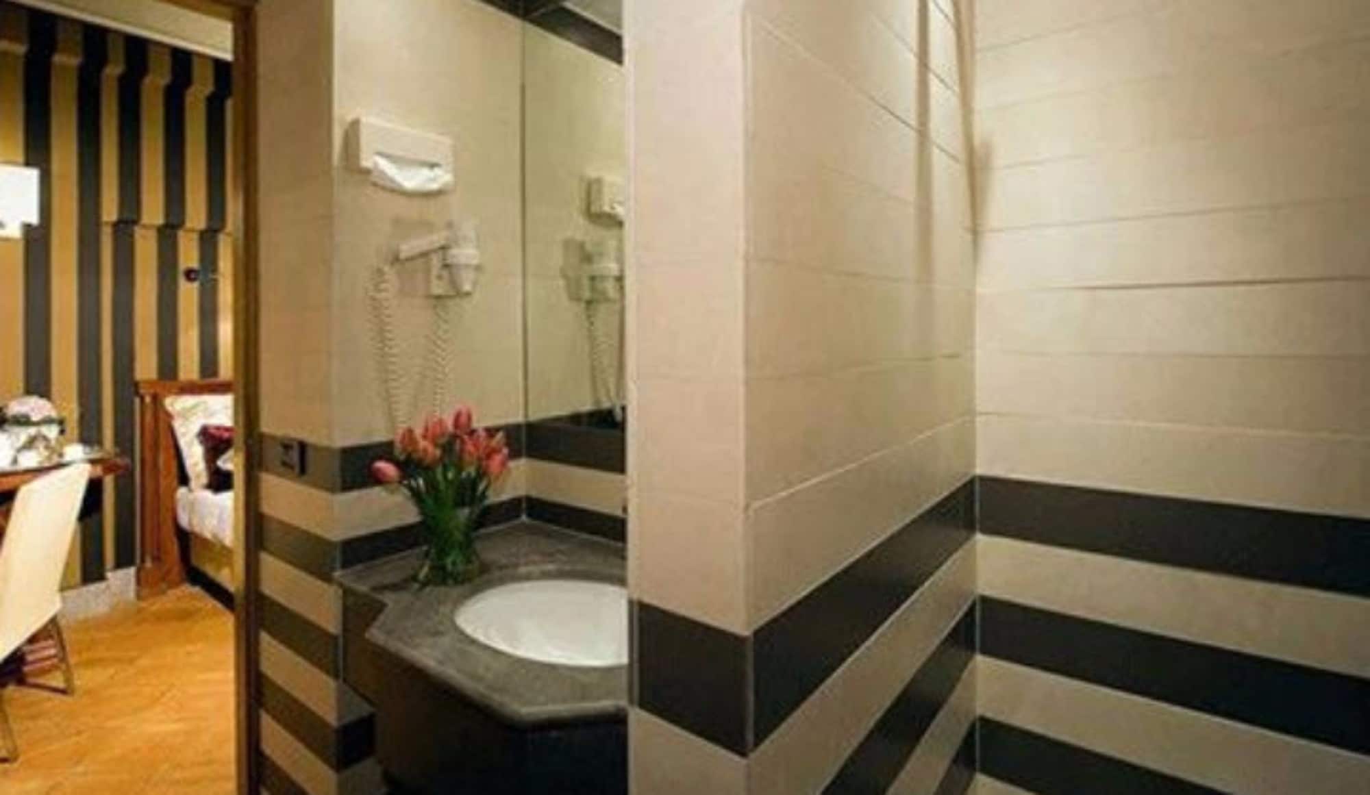 初级套房俱乐部（4人），独立建筑