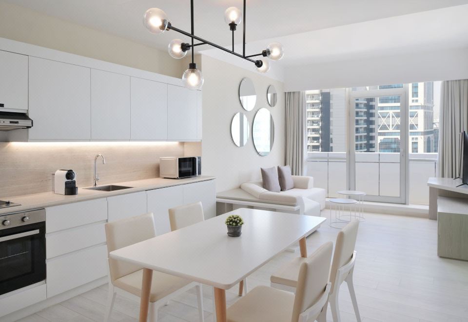 大型两卧室城景公寓