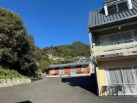 Aldan Lodge Hotels in 