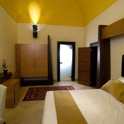 One-Bedroom Executive Suite with Balcony Alvino Suite and Breakfast Promo Code