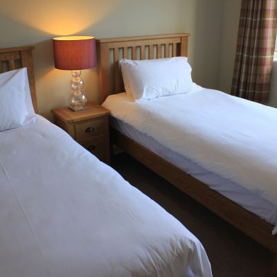 Twin Room, Ensuite (Roseberry) Royal Oak Hotel Promo Code