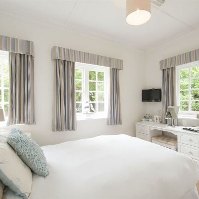 Economy Double Room, Ensuite (501) The Fishbourne Promo Code