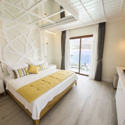 Deluxe Room with Sea View Suna Sun Hotel Promo Code