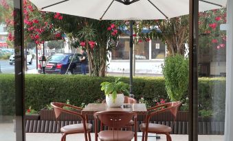 Layiotis Hotel Apartments - Housity