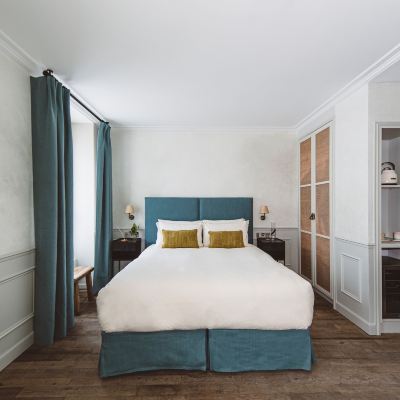 Quadruple Room Hoy Paris - Home of Yoga Promo Code