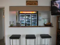 Spinifex Motel and Serviced Apartments