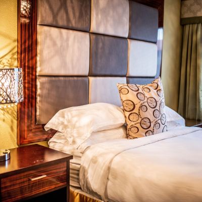 Efficiency Suite, 2 Bedrooms Gateway Inn and Suites Promo Code