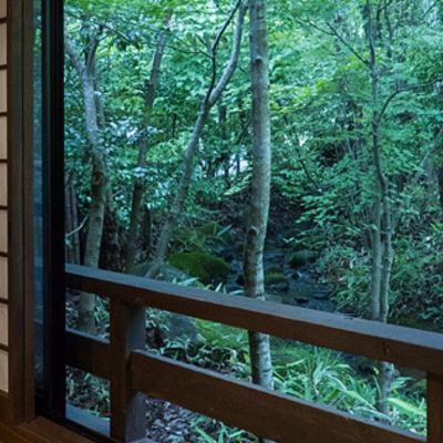 帶8+6榻榻米和私人室內溫泉的日式房間-23.2平方米（Natsutsubaki） 山河日式旅館優惠