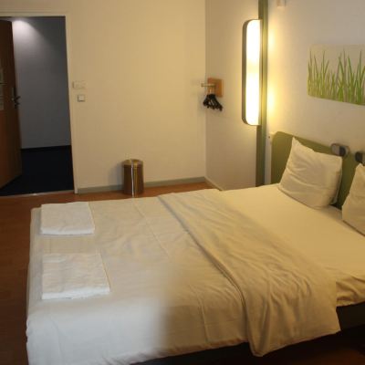 Standard Room with Double Bed-Accessible Ibis Budget Wien Messe Promo Code