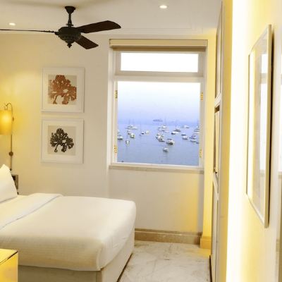 Deluxe Sea Facing Room