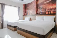 Noura Guest House Syariah Отели в г. 