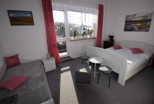 带阳台的四人房