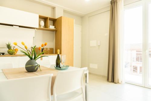 带阳台的一卧室城景公寓