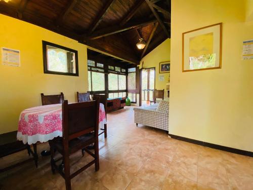 两卧室联排别墅