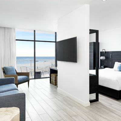Deluxe Suite, 1 King Bed, Terrace (Junior) Wave Resort Promo Code