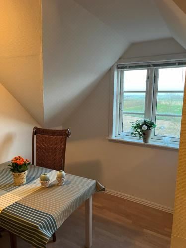 双人房（带公共浴室）