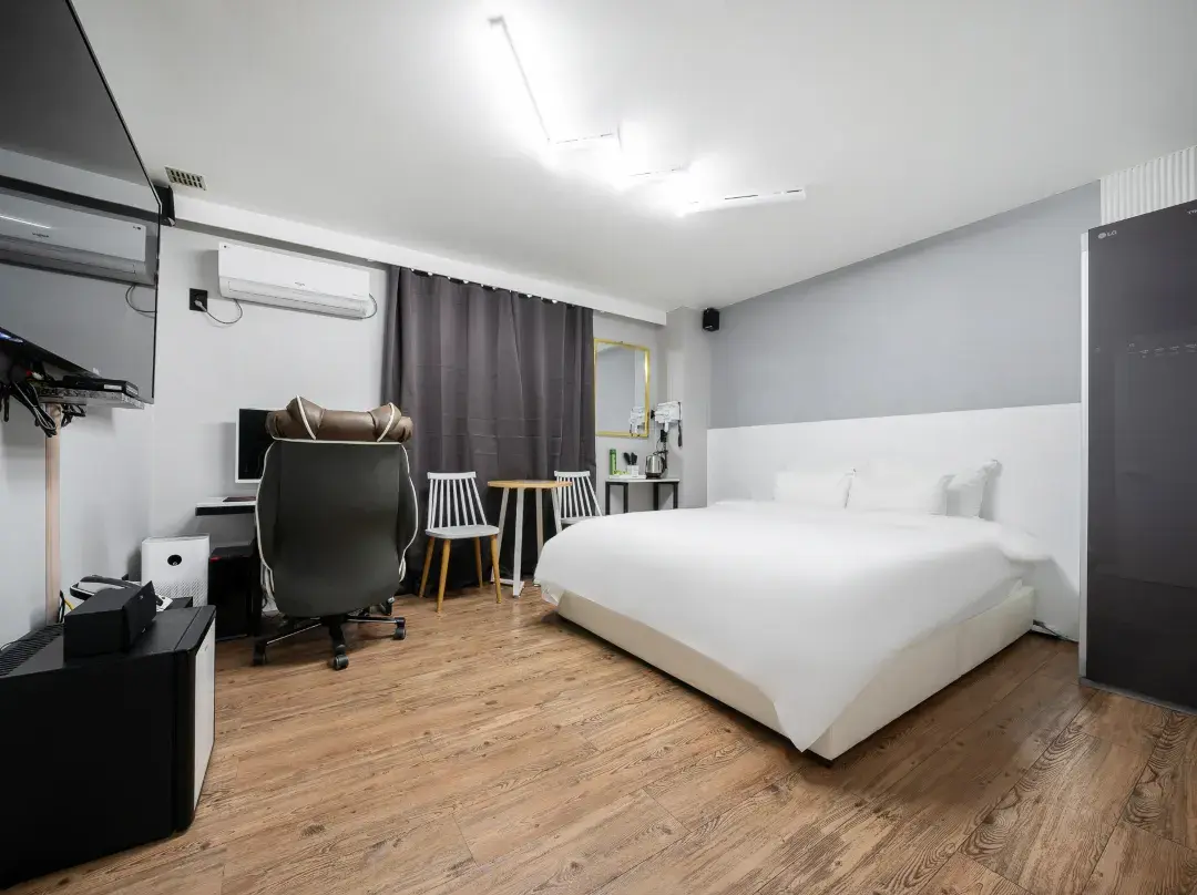 Iksan Room9 Hotel - Gwangju