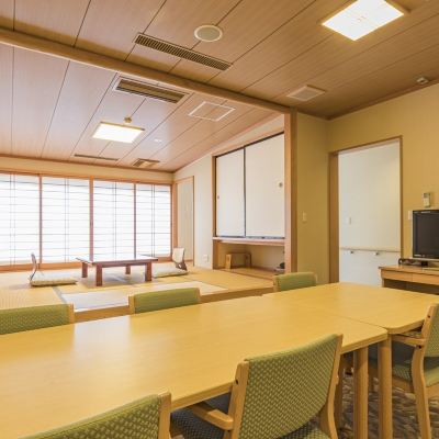 バリアフリー和洋折衷風呂付き 城崎温泉　あさぎり荘～露天風呂付大浴場と板長考案の料理が好評 クーポン