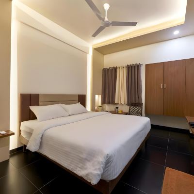 Deluxe Room With Air Conditioner Metro Hotel Promo Code