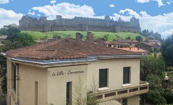 La Villa Carcassonne, Cité 8 min à pieds, Clim, Piscine, Full Wifi, Borne 7,5kW, Vélo élect, Parking privé - Housity