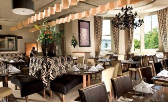 Royal Marine Hotel - Housity