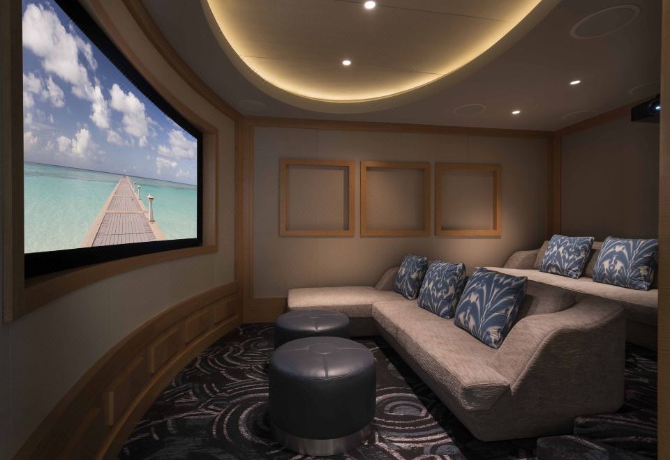 大開曼頂層公寓，3臥室頂層套房，陽臺