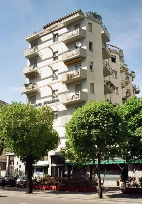 Hotel Engadina