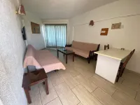Boronia Hotel Apartments Hotele w: Oroklini