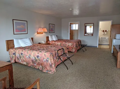Aquarius Inn