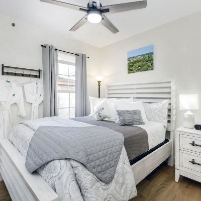 Standard Room, 1 Queen Bed ((16) With Walking Shower) Agustin Inn Promo Code