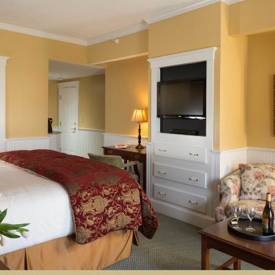 King Room Lord Camden Inn Promo Code