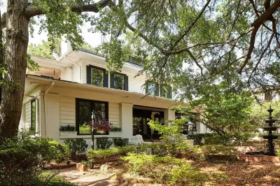 Apt2@EdenBrae - Walkable Southern Gothic Mansion Hotels in 