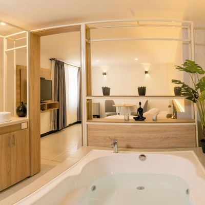 Deluxe Suite Hotel Principe Promo Code