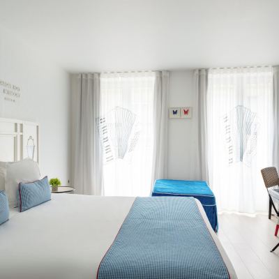 Privilege Room-Complimentary Soft Minibar, Courtesy Tray, Digital Press, Fitness, Sauna Hotel 34B-Astotel Paris Promo Code