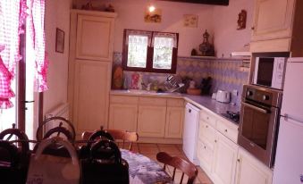 House With 3 Bedrooms in Coucouron, With Wonderful Mountain View and Enclosed Garden