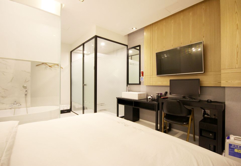 Jinhae Pasta Hotel