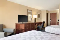 Holiday Inn 國家機場/水晶城 住宿飯店