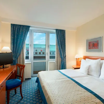 Ramada by Wyndham Prague City Centre Отели рядом с достопримечательностью «Прага — центр города»