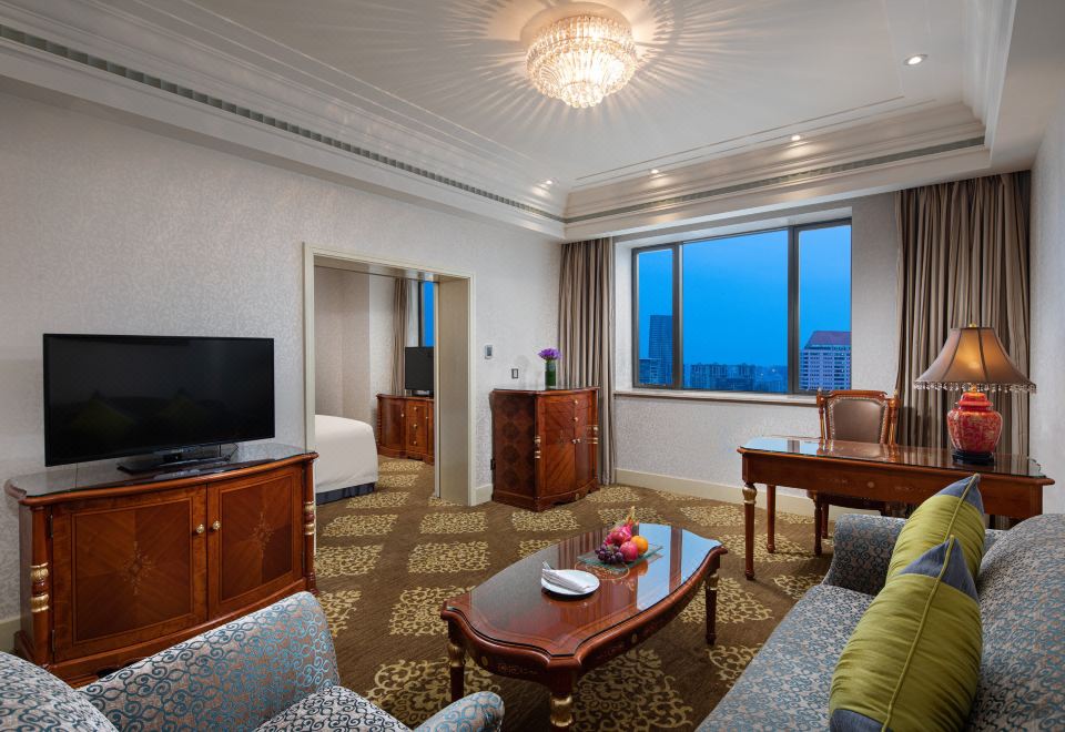 Crowne Plaza Shanghai Nanjing Road1 King Junior Suite