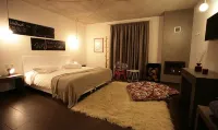 Oniropetra Boutique Hotel