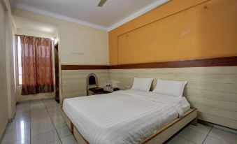 Hotel Rajsangam International - Housity